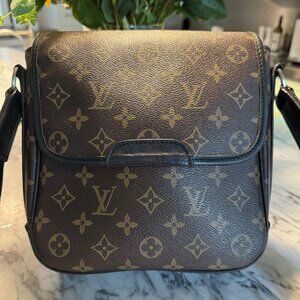 Louis Vuitton Messenger Bag